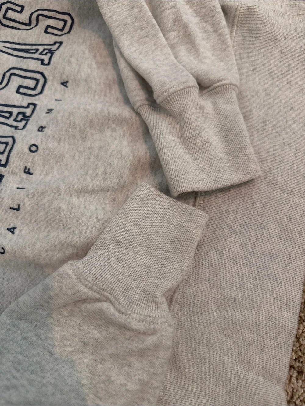 Abercrombie Calabasas California Grey Graphic Sweatshirt waist length